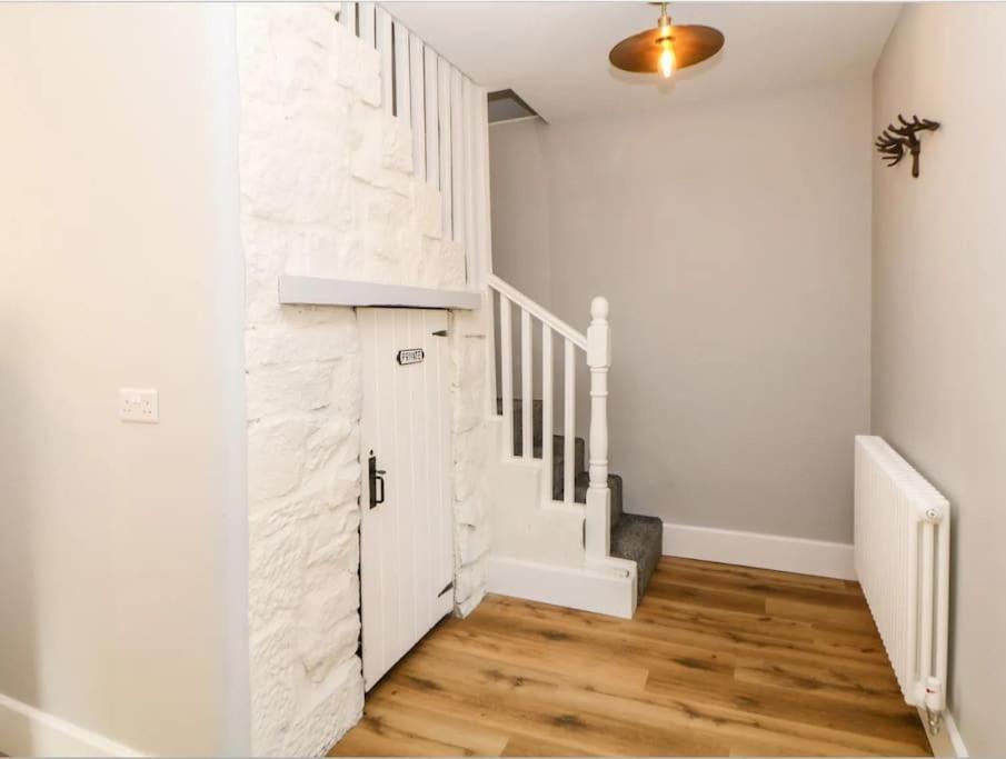 Babbling Brook Cottage Stony Middleton Exteriér fotografie